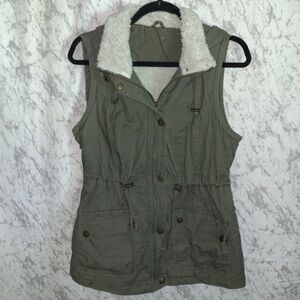 Olive Hooded Anorak Vest Sleeveless Sherpa Lined Womens Size Medium